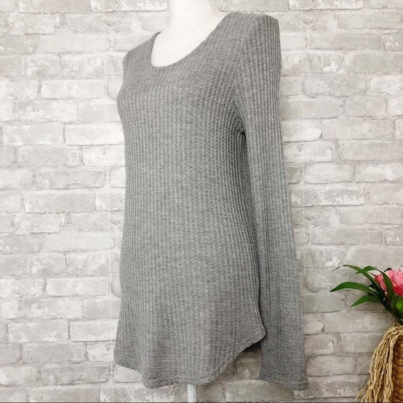 CHASER Gray Waffle Knit Longsleeve Tunic Top with Criss Cross Low Back Medium - Picture 3 of 15